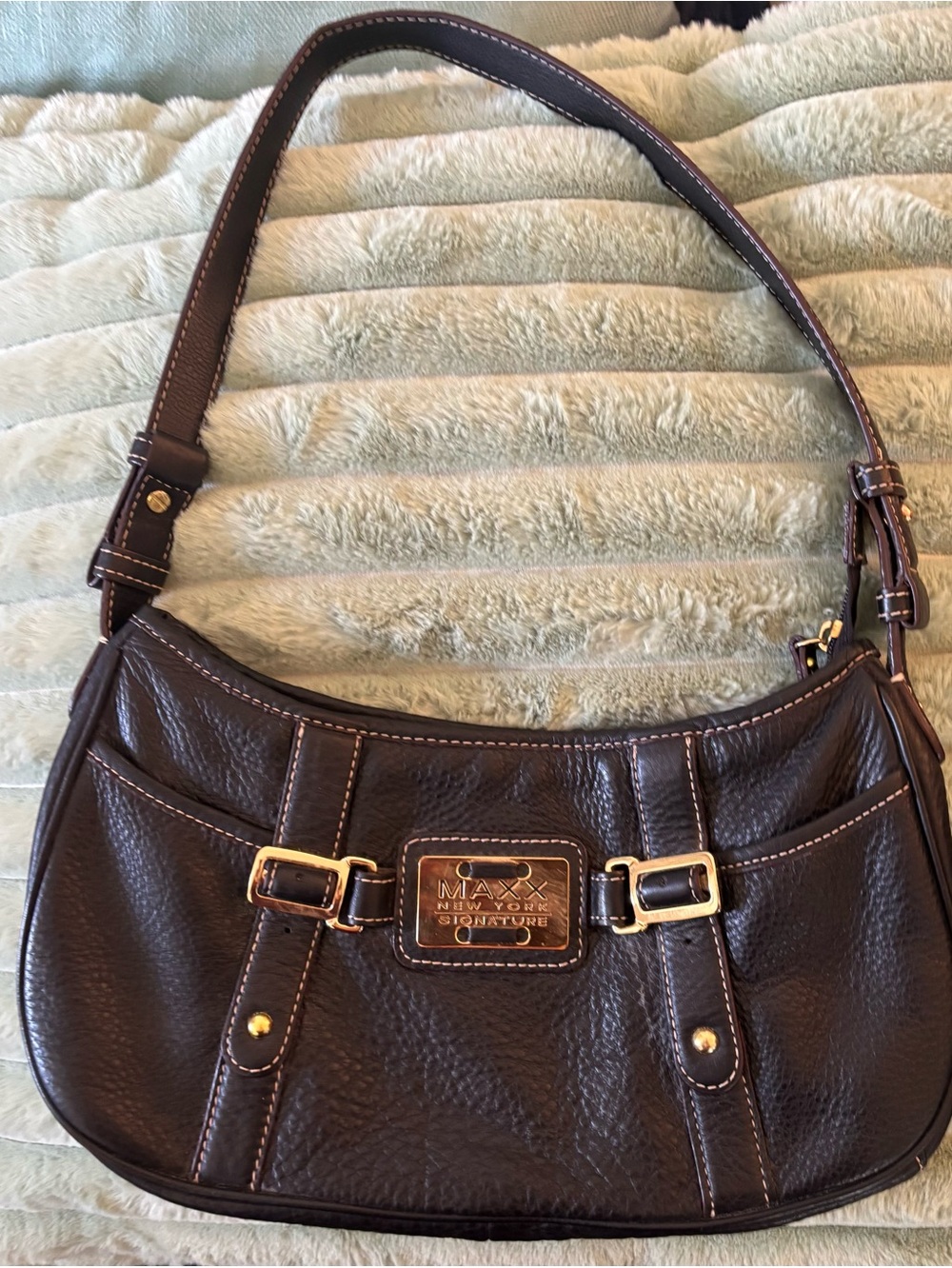 Maxx New York signature Brown Leather Shoulder Bag